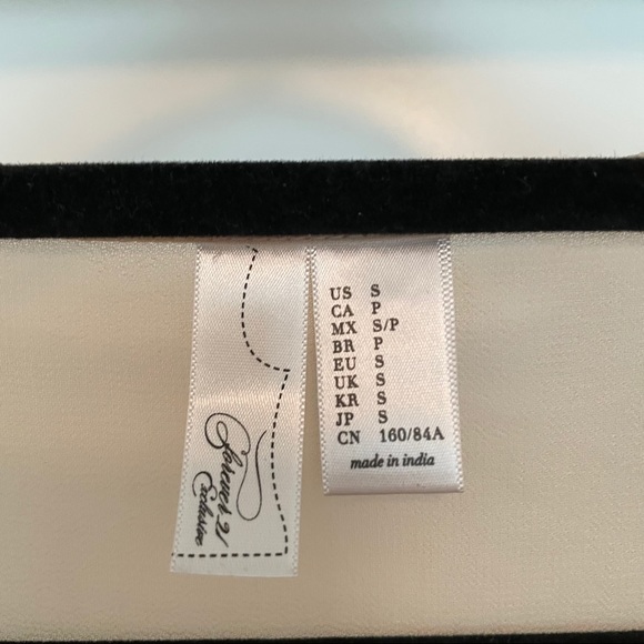 Forever 21 Sequin Top - Picture 4 of 6